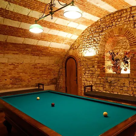 Chateau Du Landel, The Originals Relais Hotel Bezancourt