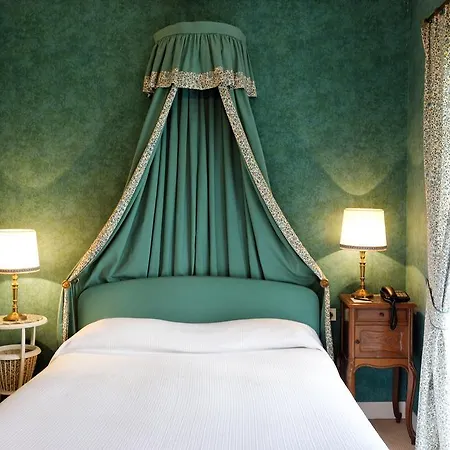 Szálloda Chateau Du Landel, The Originals Relais Bézancourt