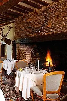 Hotel Chateau Du Landel, The Originals Relais Bézancourt